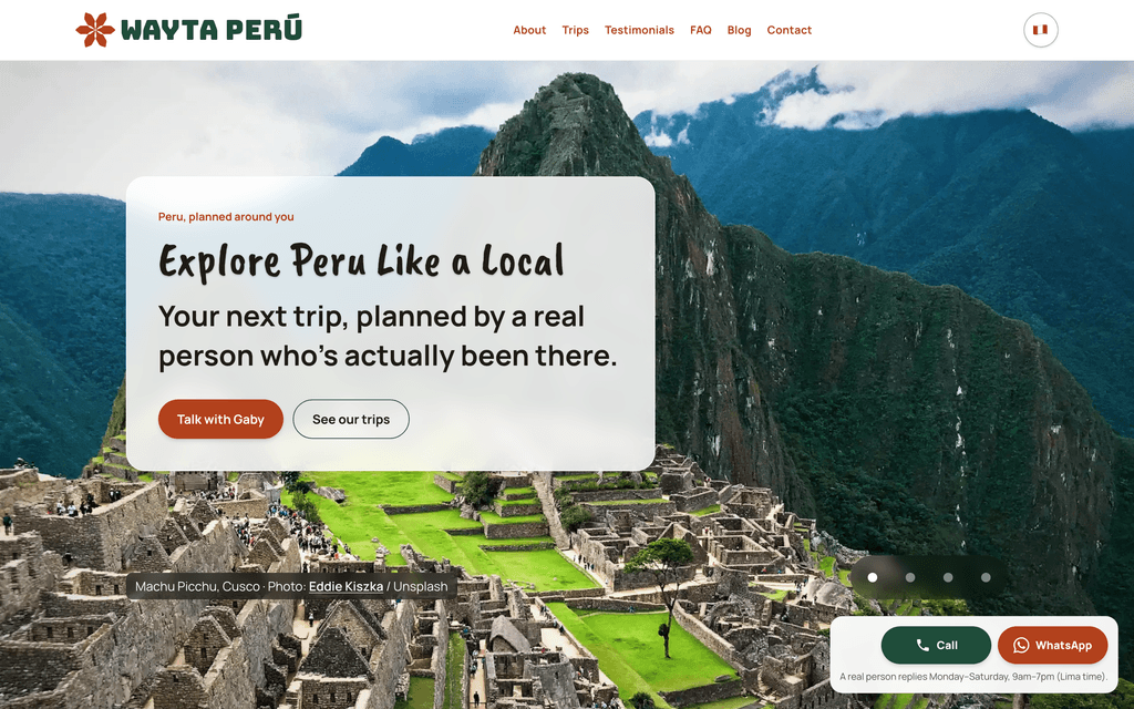 The Wayta Perú home page, a full width valley photograph under a bilingual navigation bar.